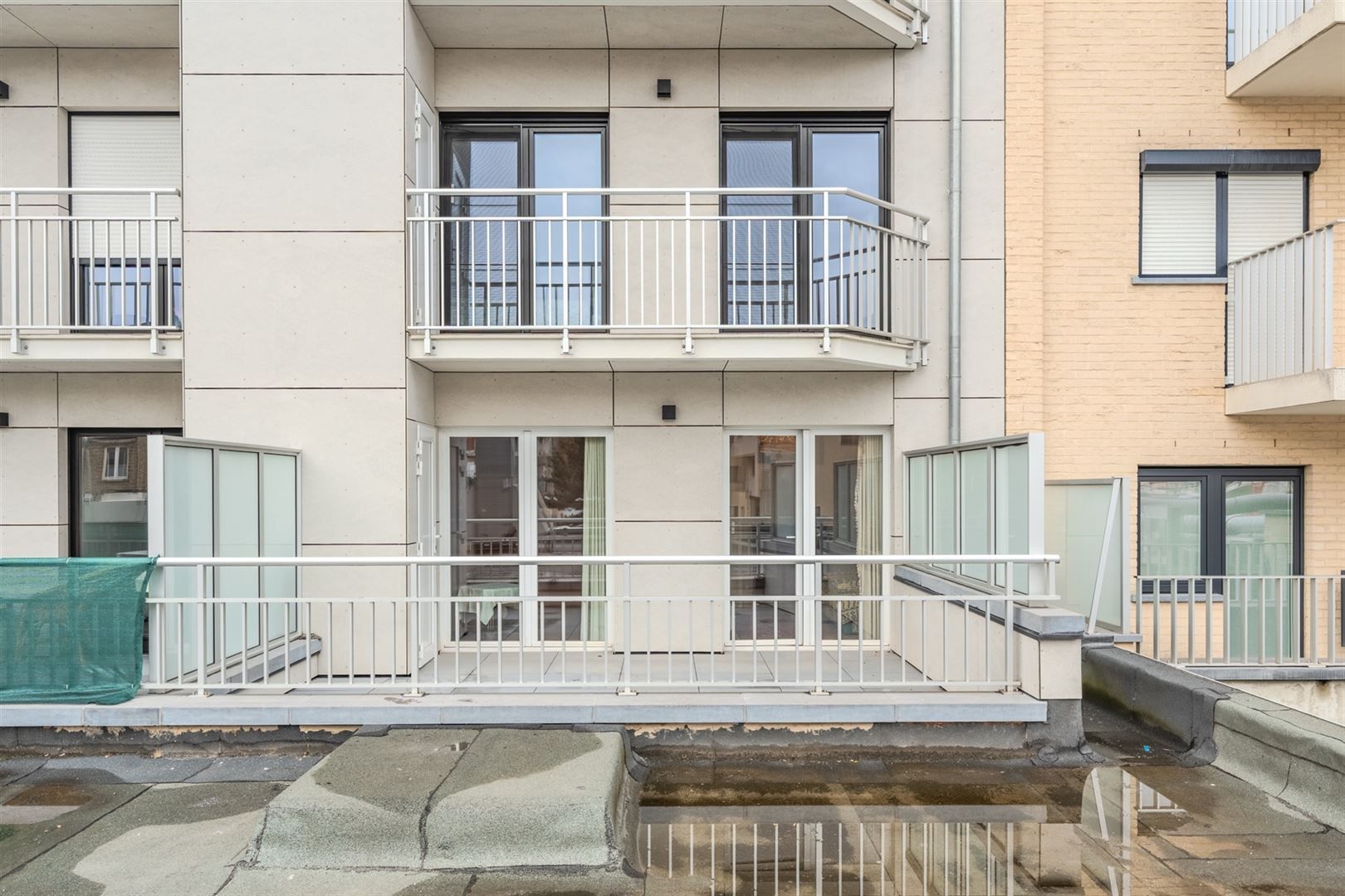 appartement met ruim terras foto 14