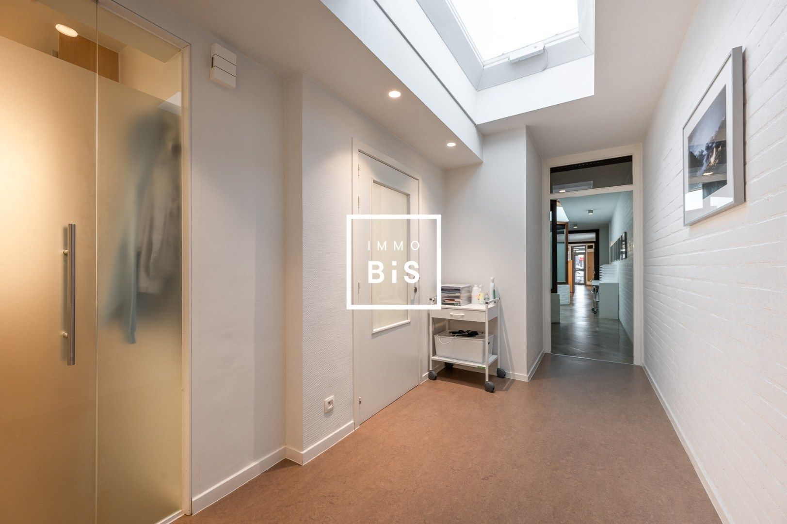 Centraal gelegen instapklaar handelspand op topligging in de Dumortierlaan foto 11