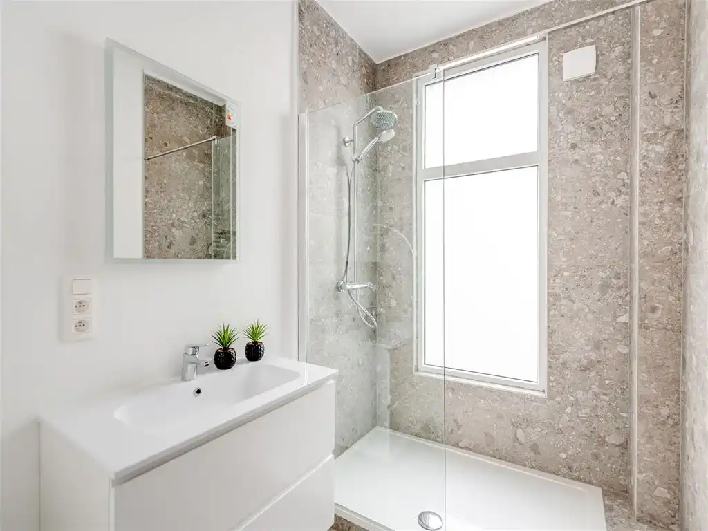 Instapklaar appartement vlakbij Zurenborg foto 7