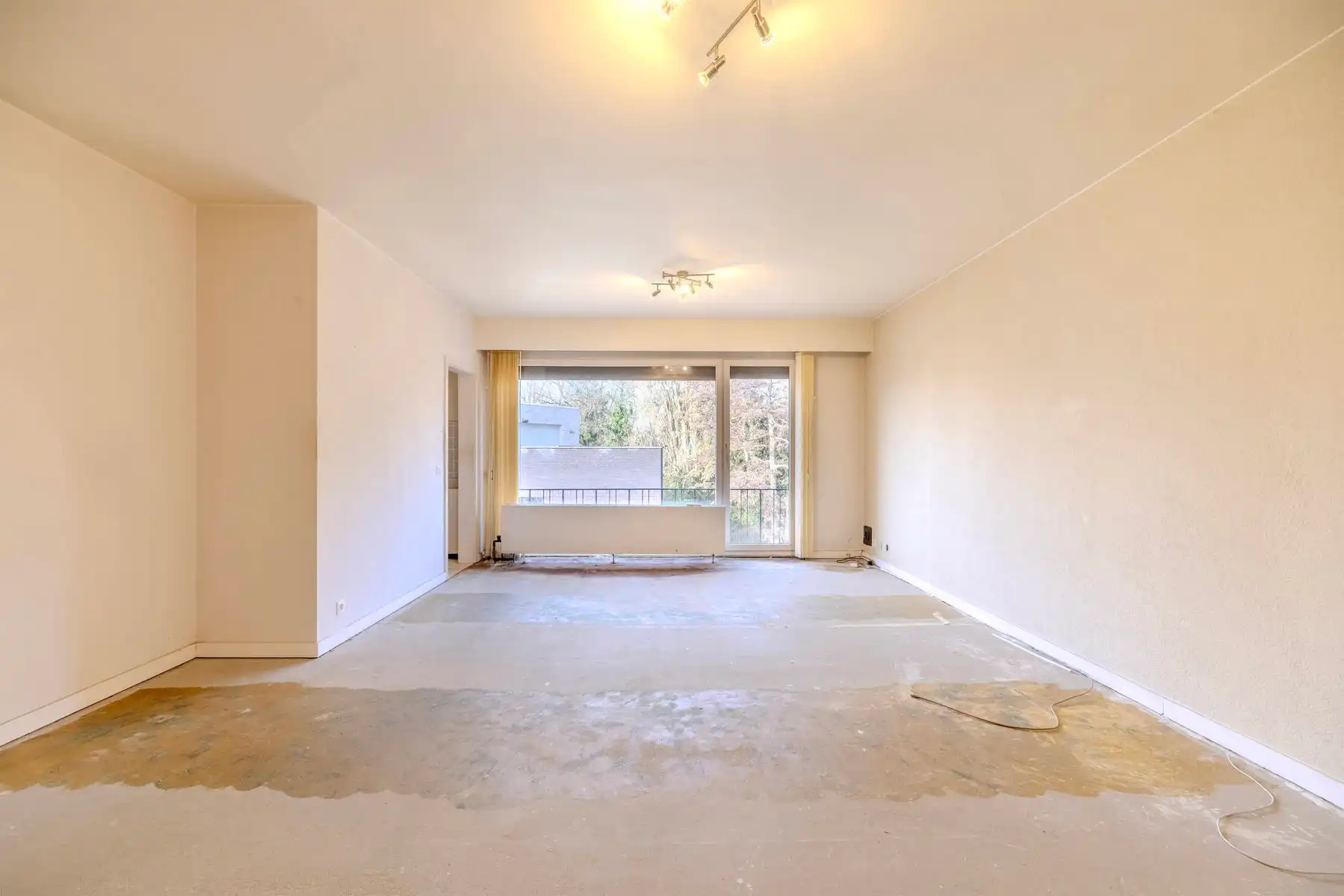 Op te knappen app met 2 slpk in hartje Nijlen foto 2