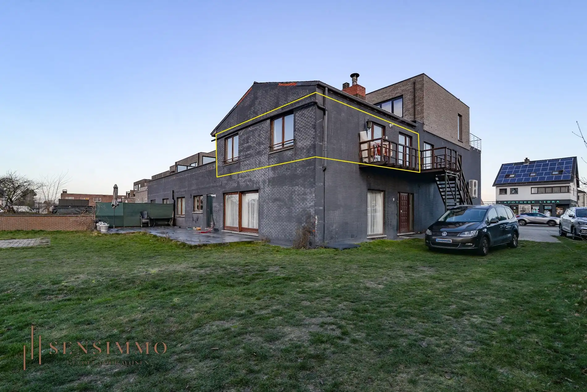 Eenslaapkamer appartement + terras, parking en kelderberging foto 12