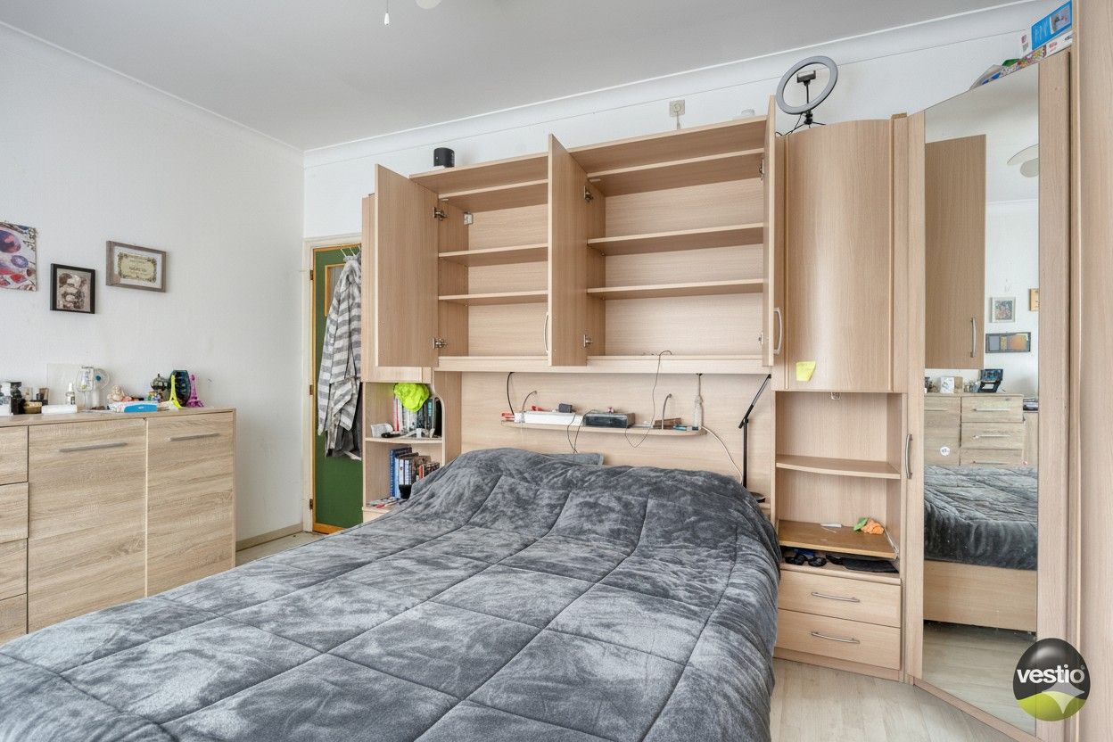 OP TE FRISSEN OB IN HET LANDELIJKE GROTE SPOUWEN foto 8