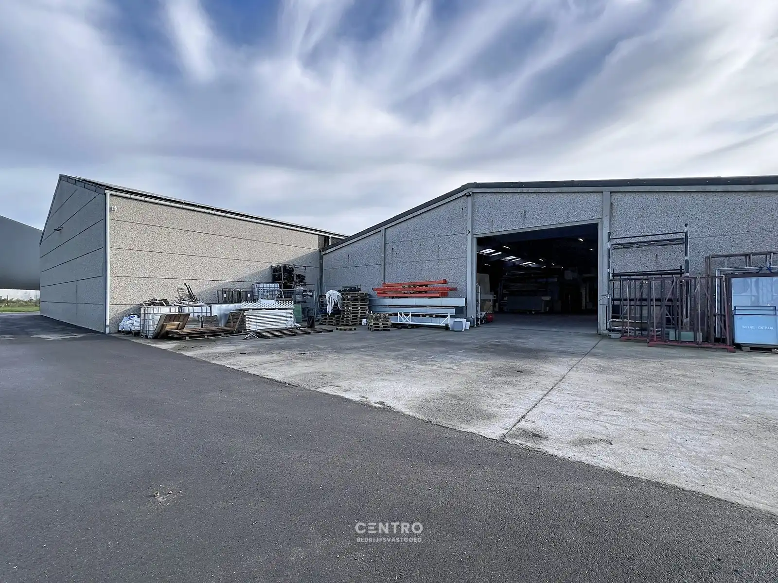 Multifunctioneel bedrijfsgebouw op een perceel van 10.321 m² te Kuurne! foto 24