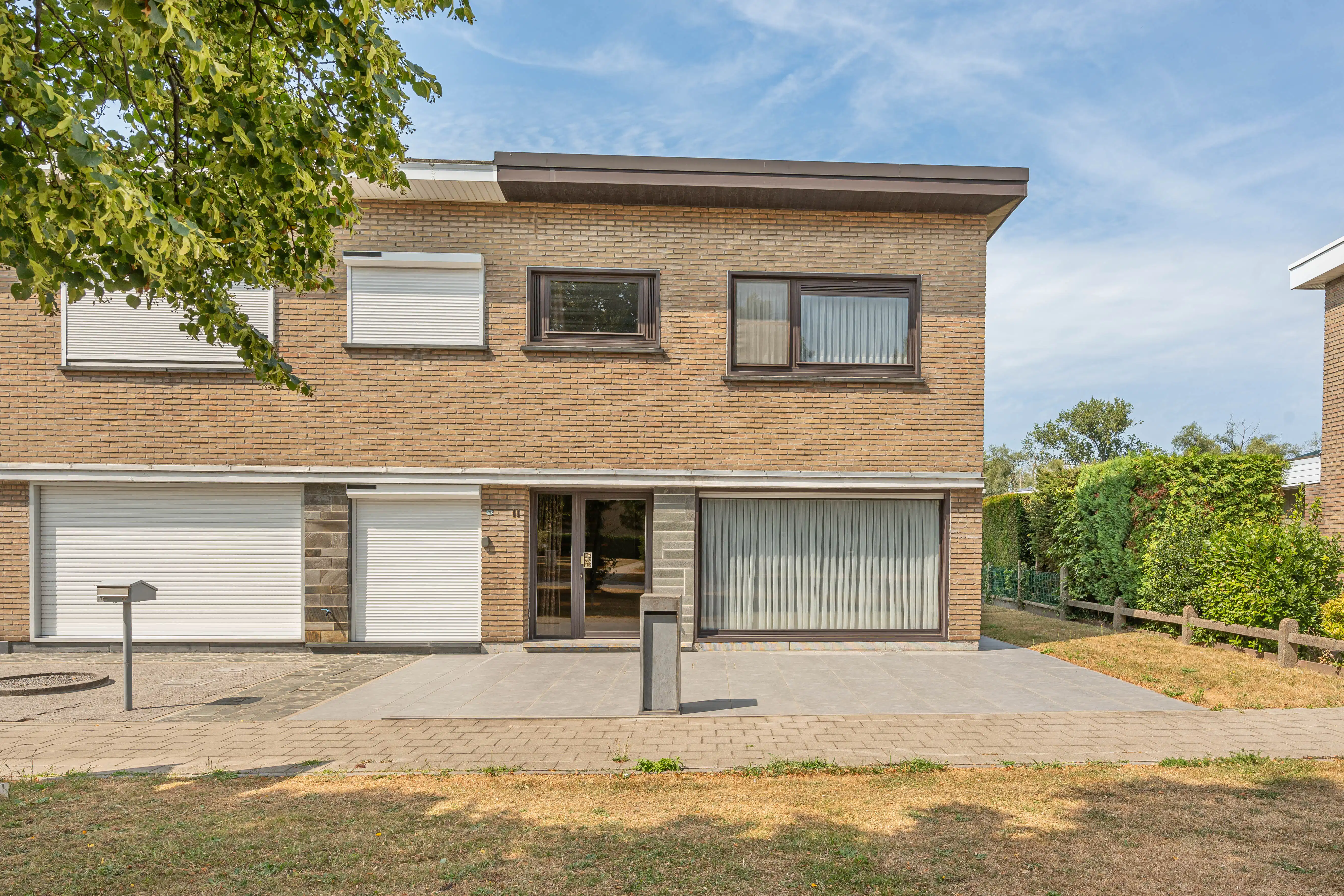 Gezinswoning met 3 slaapkamers, garage en tuin foto 19