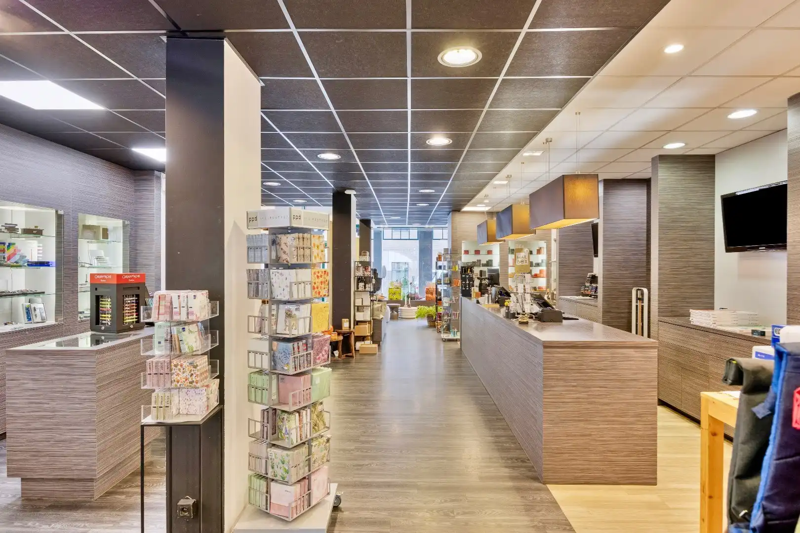 Handelspand centrum Halle met parking  foto 8