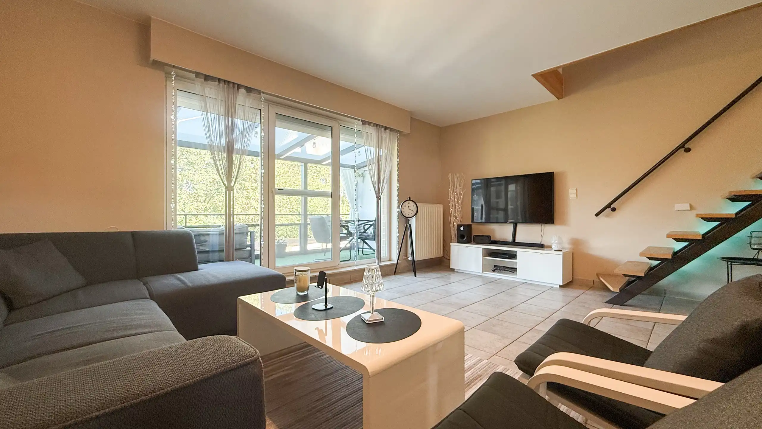 Gezellig duplexappartement met 2 slpks, terras en garage! foto 7