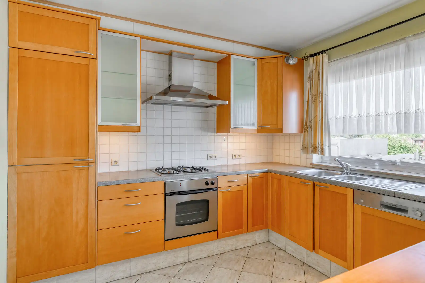 Ruim appartement met 2 slaapkamers en 2 terrassen. foto 7