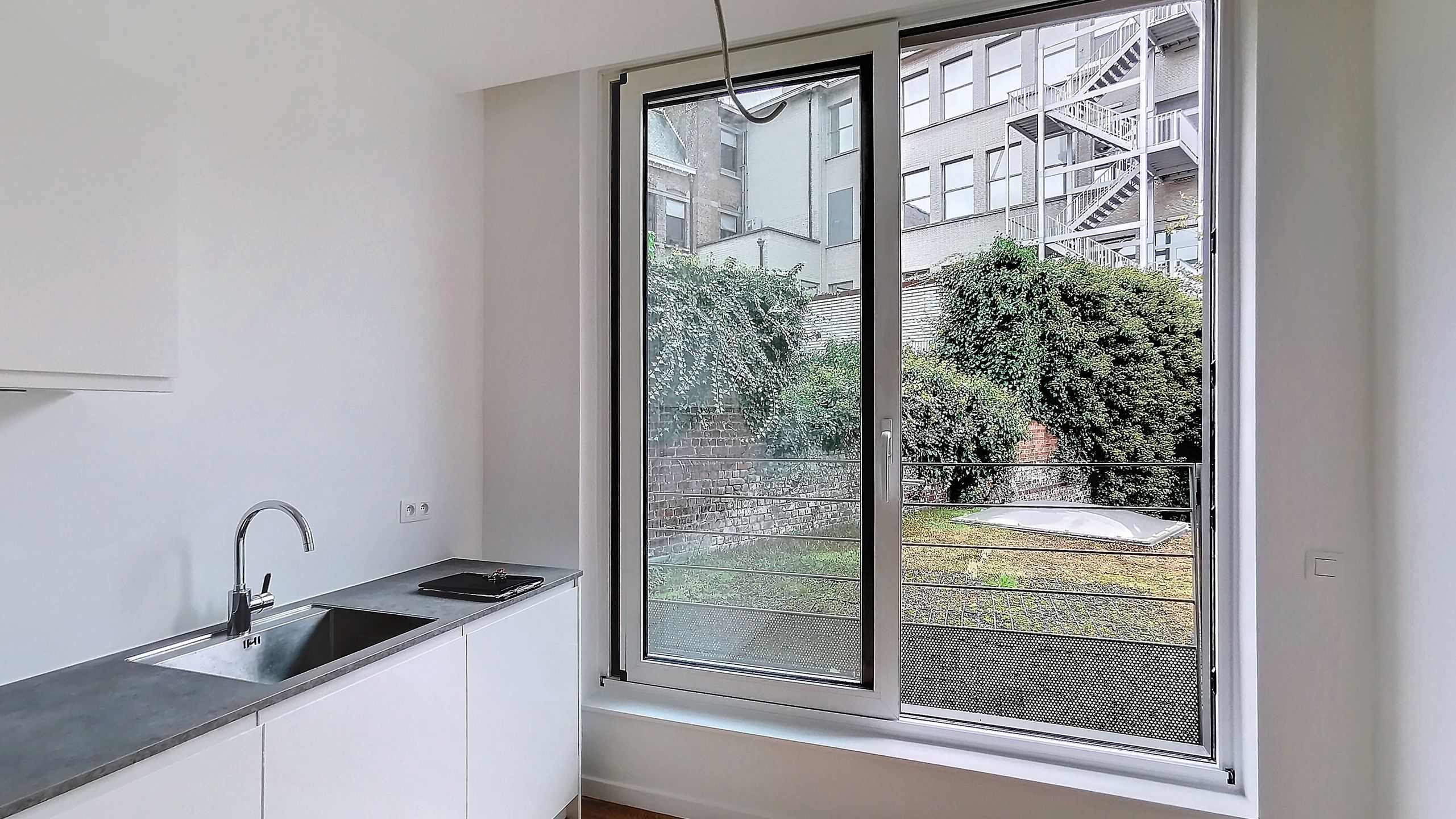 Mooie appartement met toegang naar groen dak foto 8