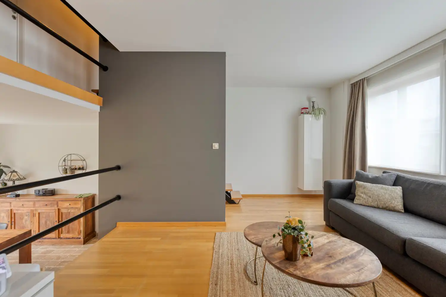 Instapklare split-level woning in de gegeerde wijk Rietschoorvelden te Merksem! foto 13