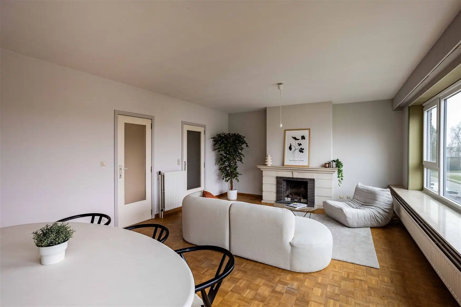 Ruim, lichtrijk appartement (115m²) in Sint-Amandsberg. foto 9