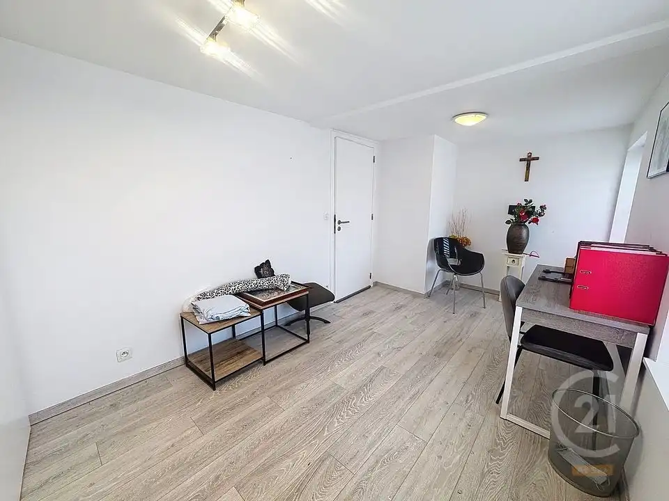 Instapklare woning met 3 slaapkamers en garage in Lombardsijde foto 13