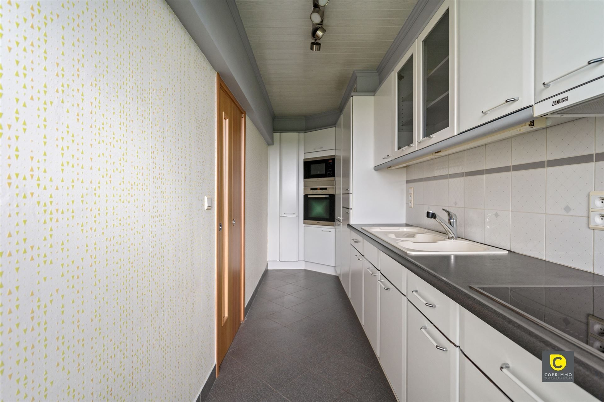 2 slaapkamer appartement vlakbij het Rivierenhof! foto 4