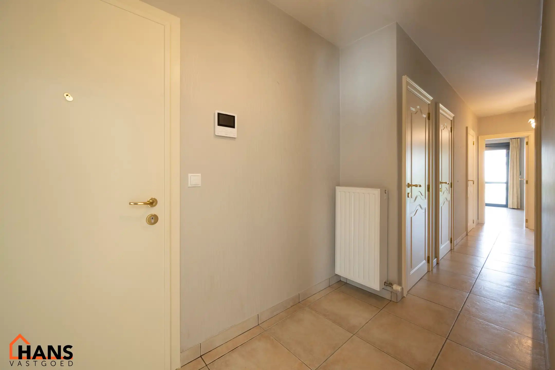 Uniek gelijkvloers appartement. foto 2