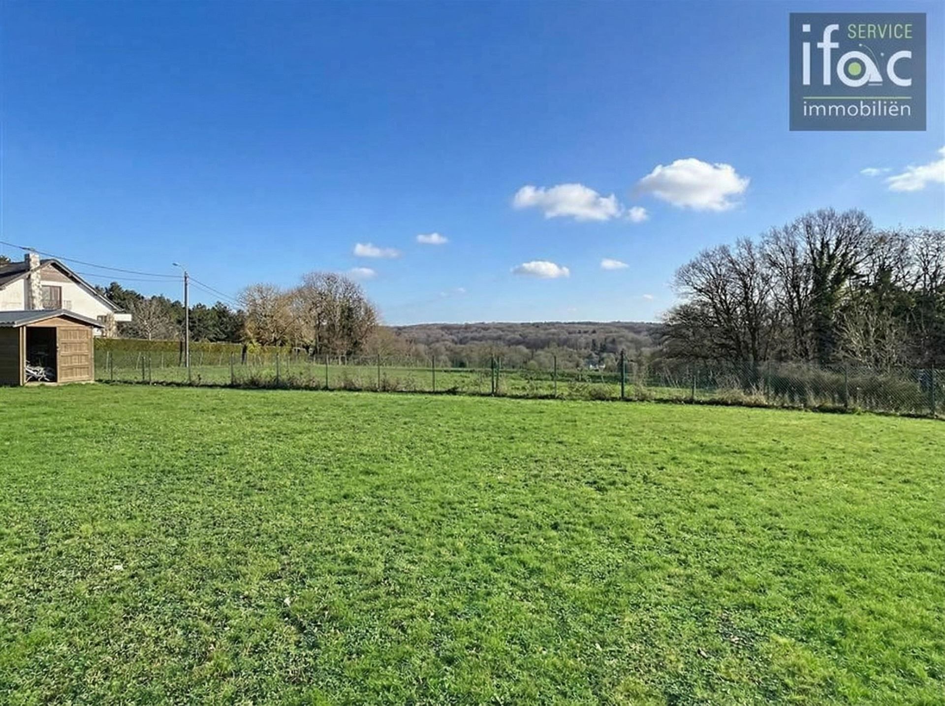 Mooie woning met ruime tuin foto 3