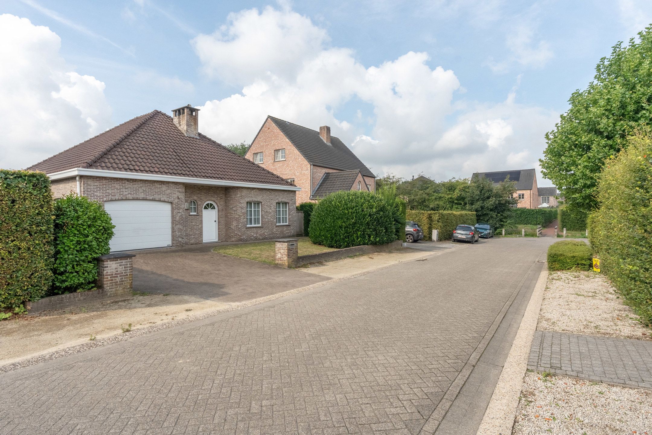 Ruime woning met 4 slpks op mooi zuidperceel van 1.041 m²  foto 65