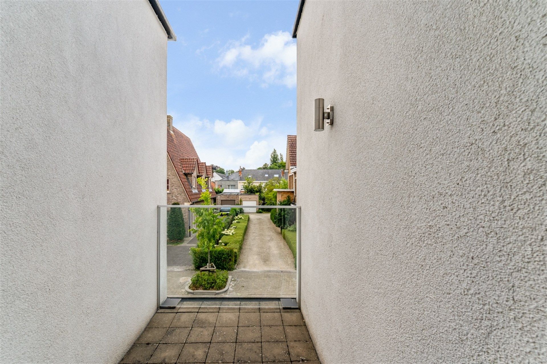 Moderne woning in rustige straat nabij het centrum van Aalst foto 12
