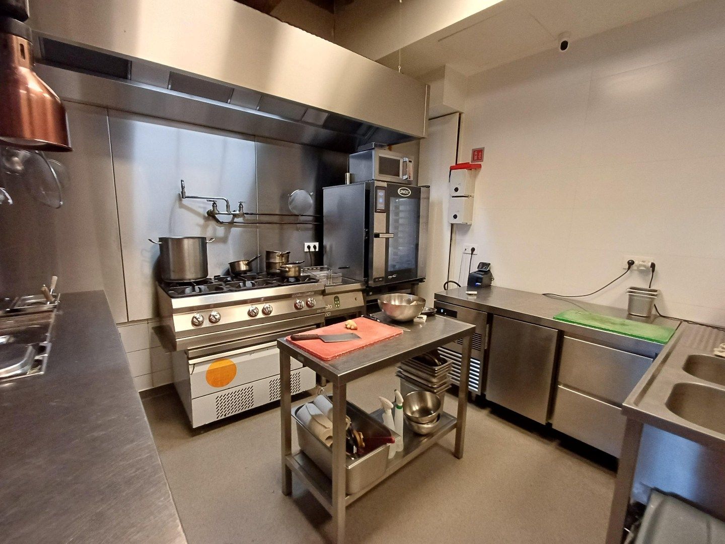 Instapklaar horeca pand op het Eilandje. foto 6