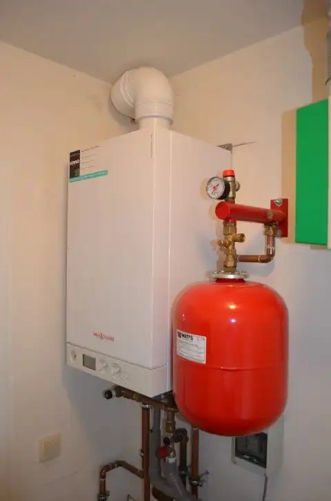 Appartement met twee slaapkamers, autostaanplaats en kelderberging in het centrum. foto 17