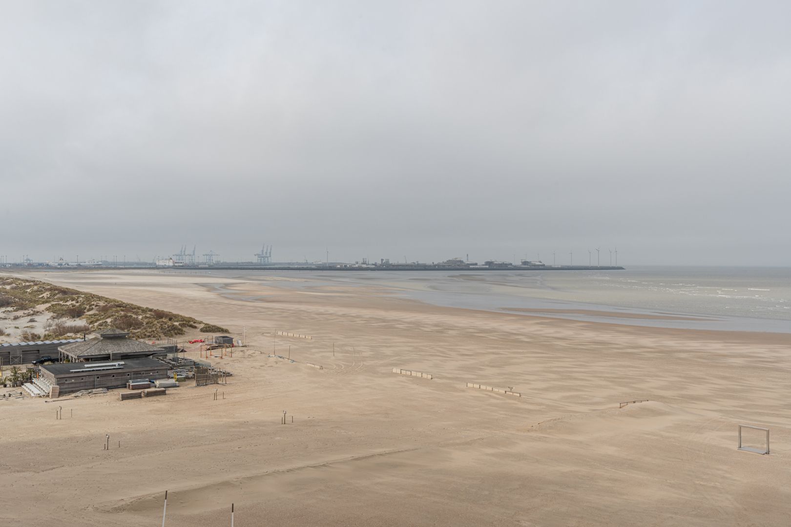 Prachtig luxe appartement met frontaal zeezicht in Duinbergen foto 35