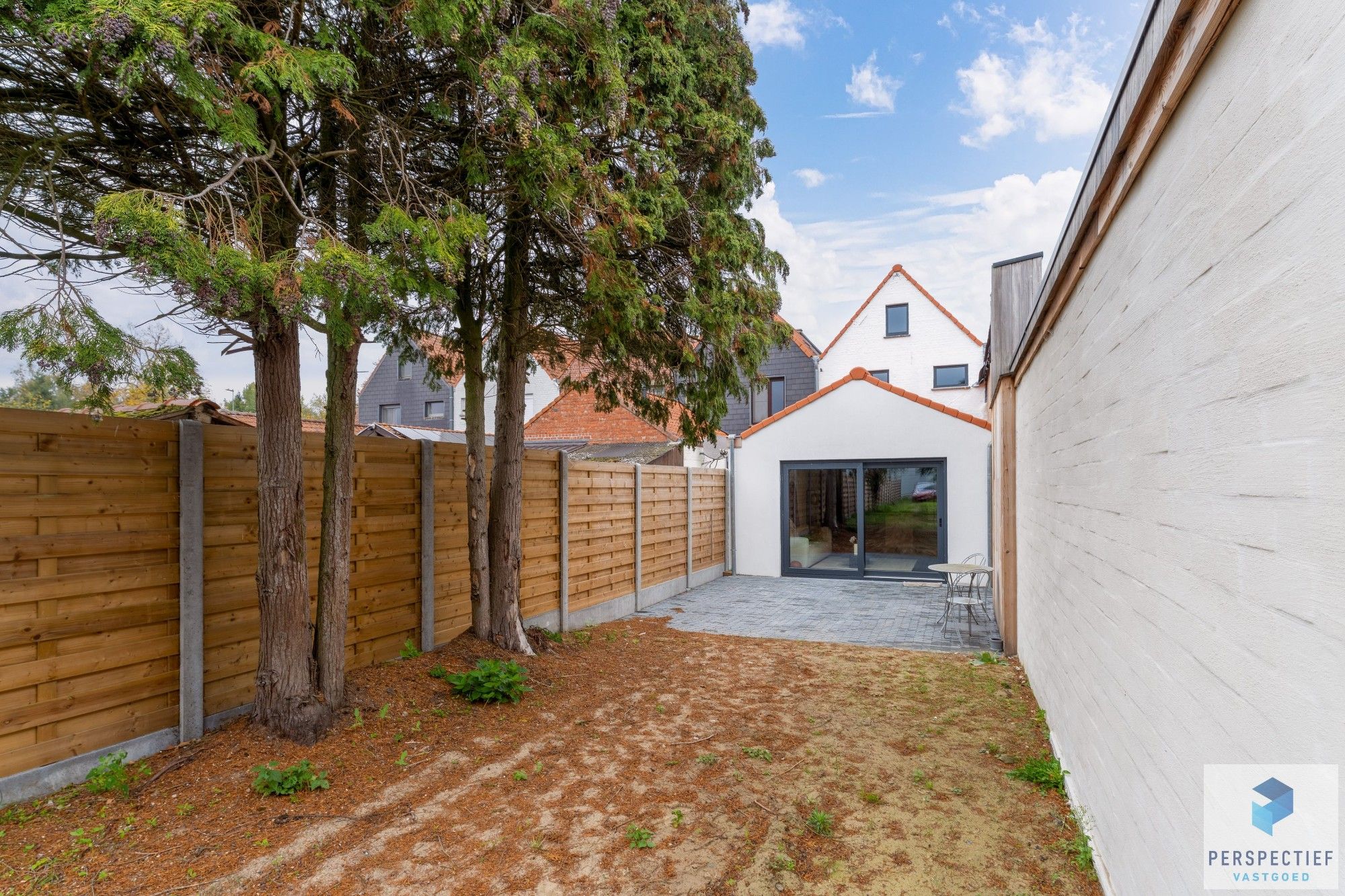 Stijlvol gerenoveerde woning met tuin op toplocatie foto 11
