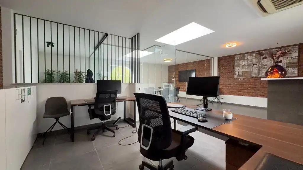Mooi ingerichte kantoorruimte te huur in Wilrijk foto 10