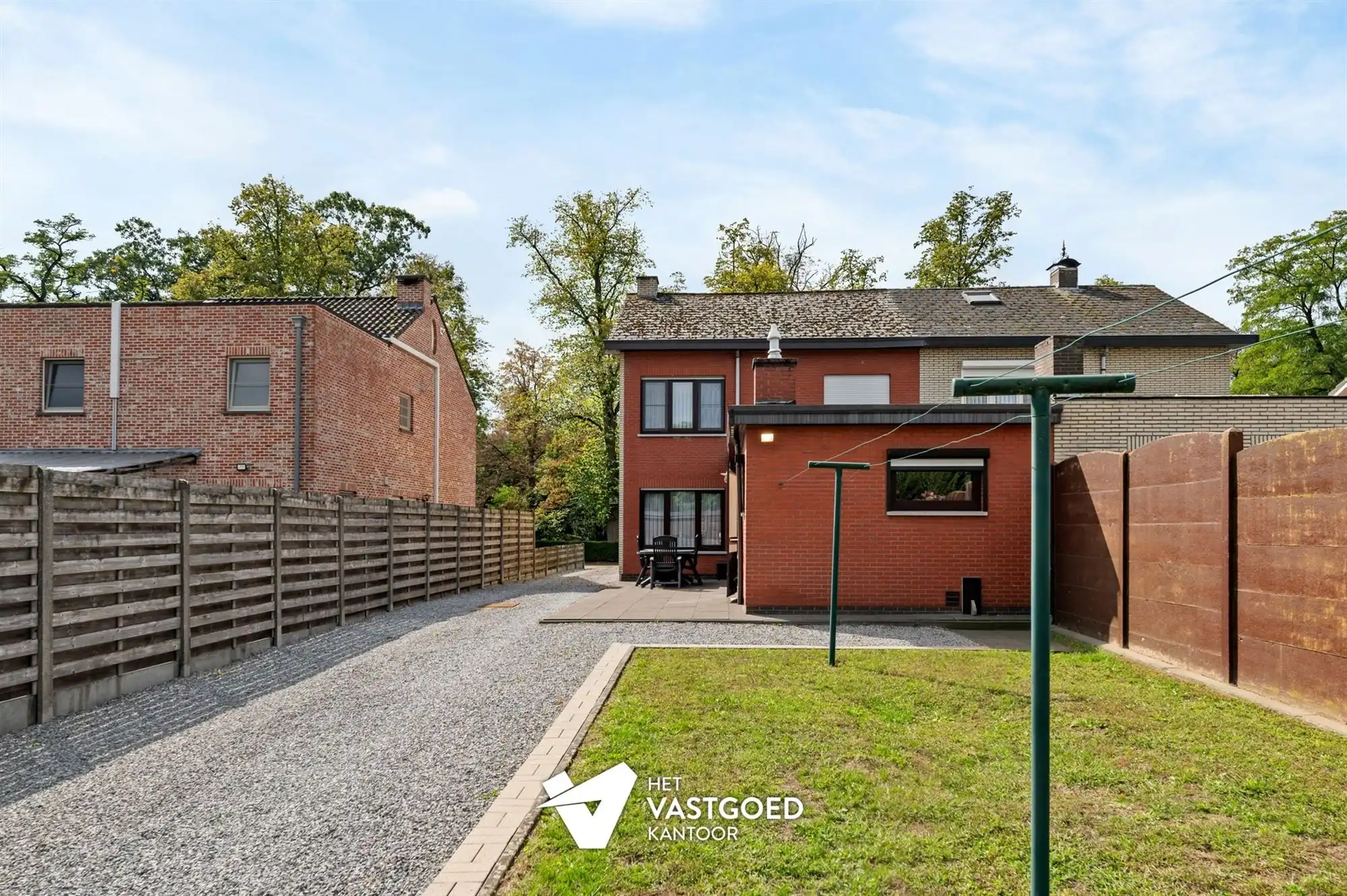 UITSTEKEND ONDERHOUDEN WONING RUSTIG GELEGEN OP EEN PERCEEL VAN 5 ARE TE MEERHOUT GESTEL foto 24