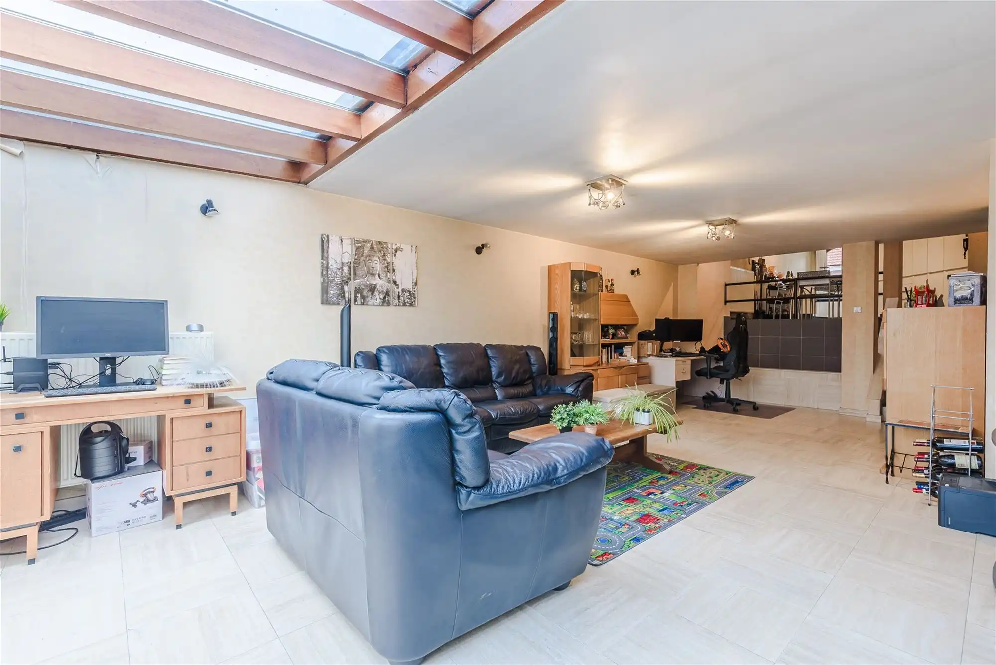 rustig gelegen gezinswoning met 4 slpks, garage en tuin foto 5