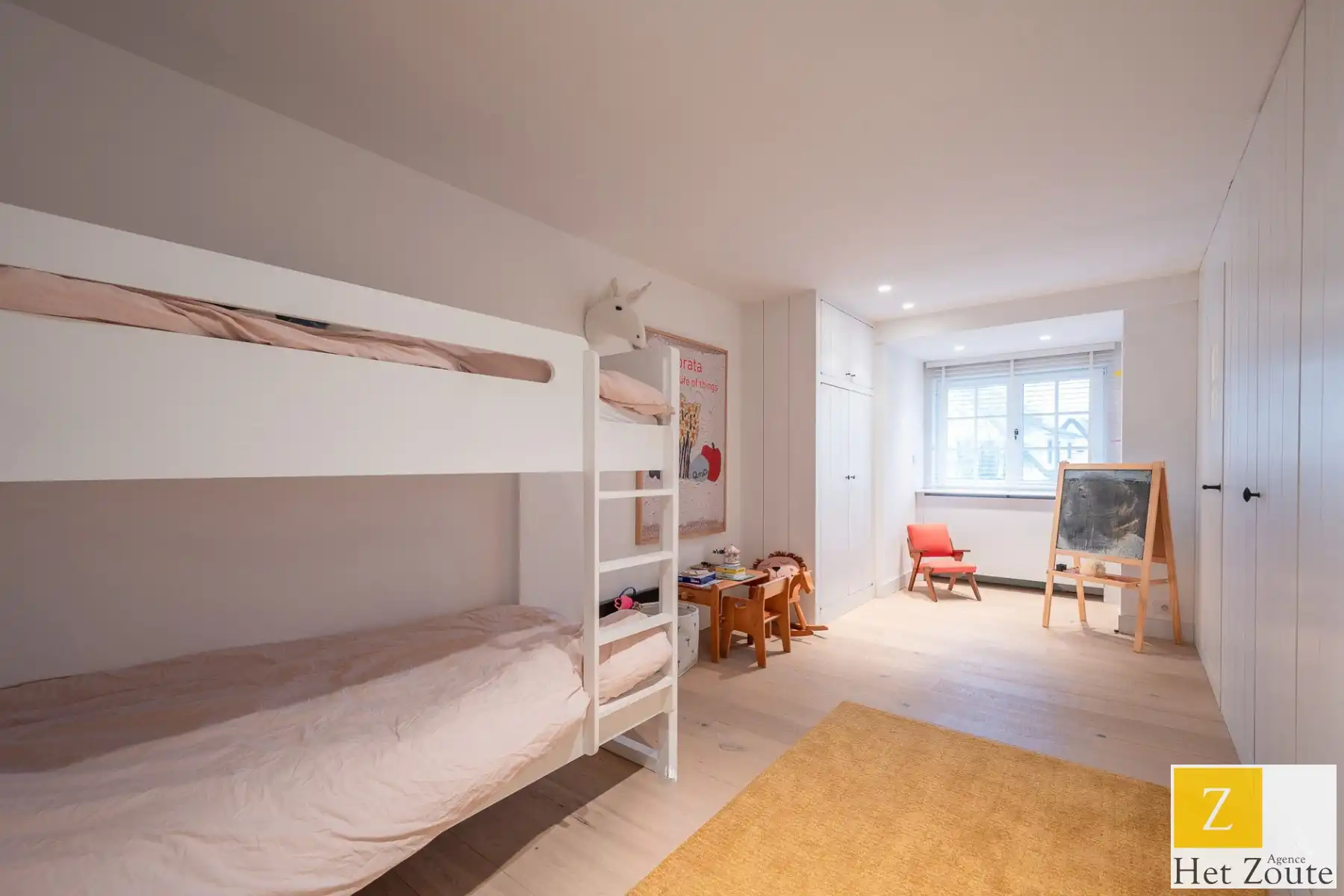 Ongemeubelde gezinswoning te huur in de Keuvelhoekstraat foto 10