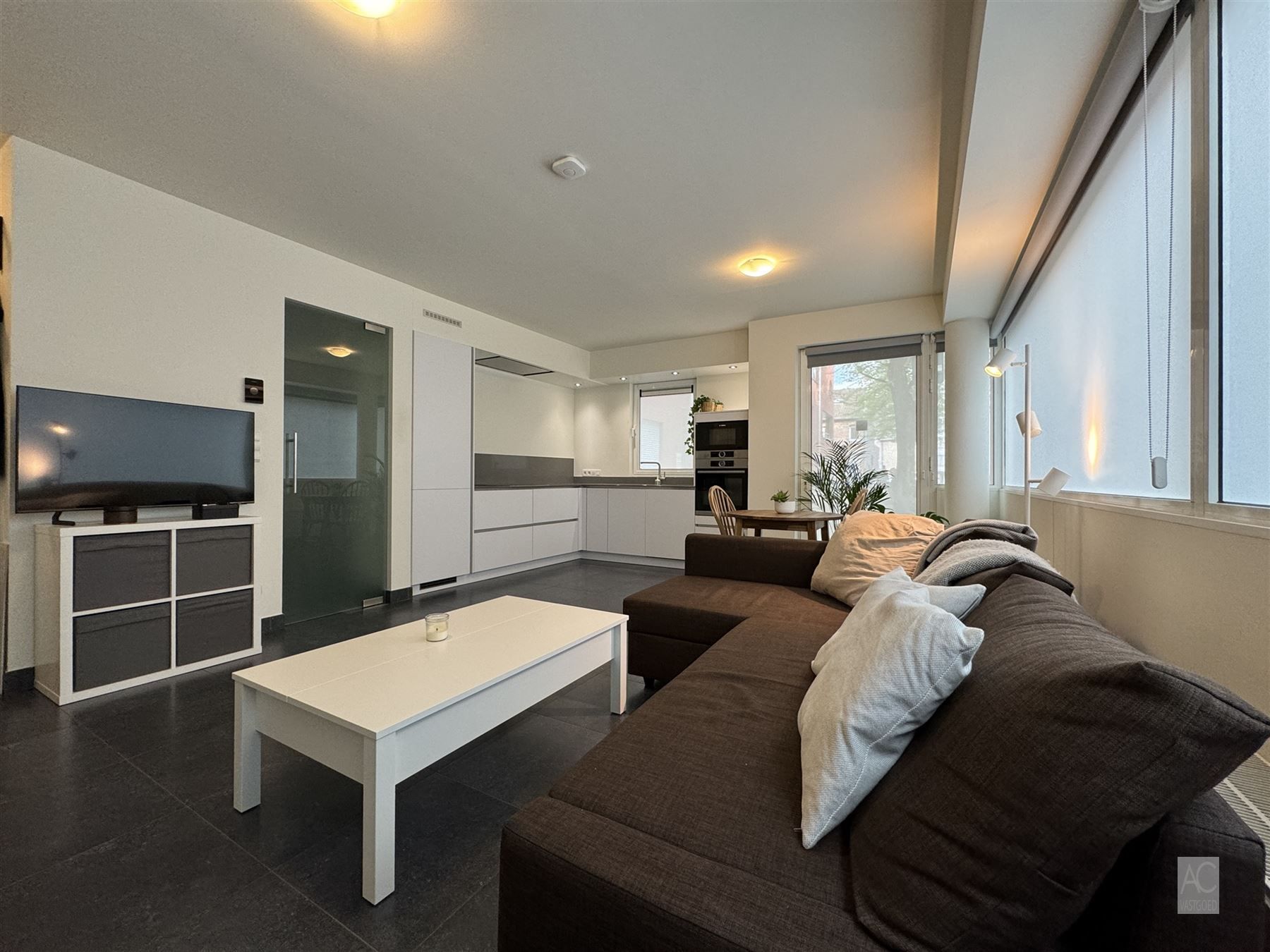 Instapklaar appartement in hartje Sint-Niklaas foto 5