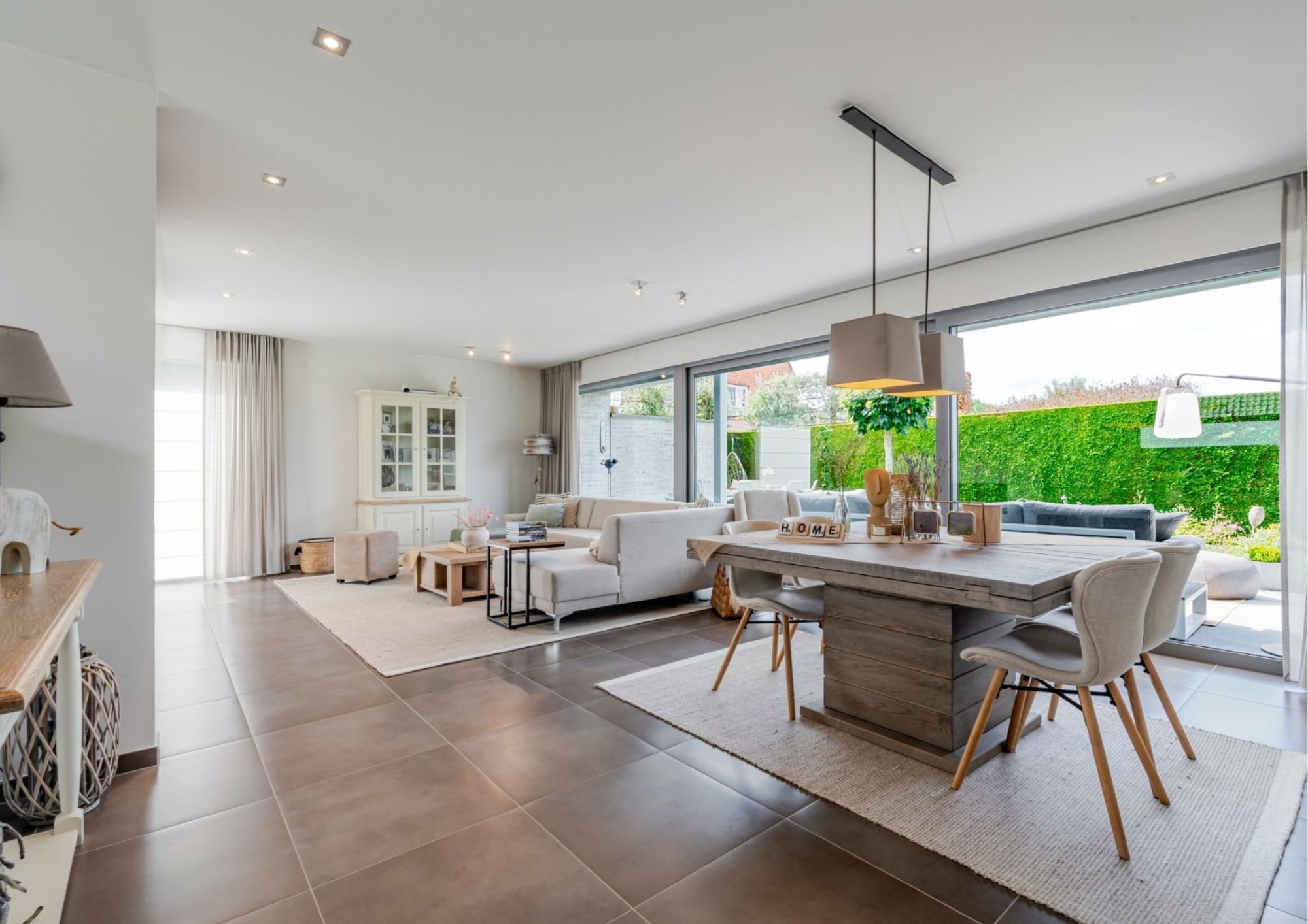 BEZOEKMOMENT ZATERDAG 30/08 VAN 11U TOT 13U | Eigentijdse high end villa met tuin, ruim terras & dubbele garage foto 32