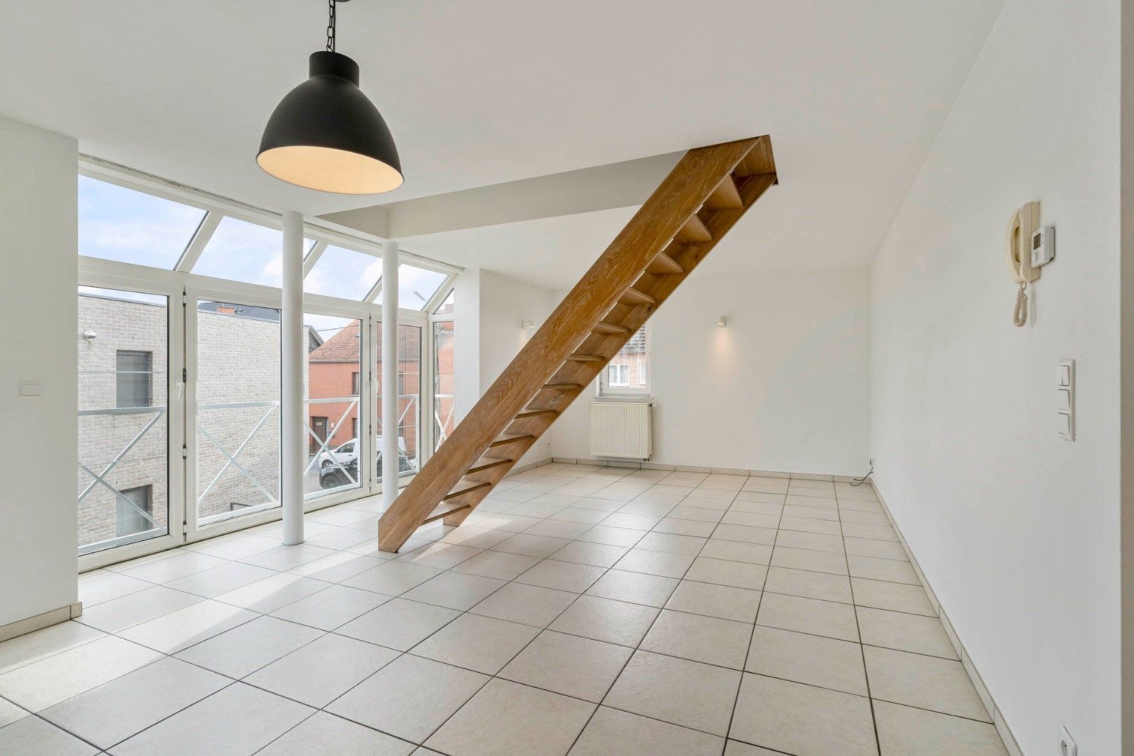 Leuk duplexappartement met drie slaapkamers, standplaats en kelderberging foto 2