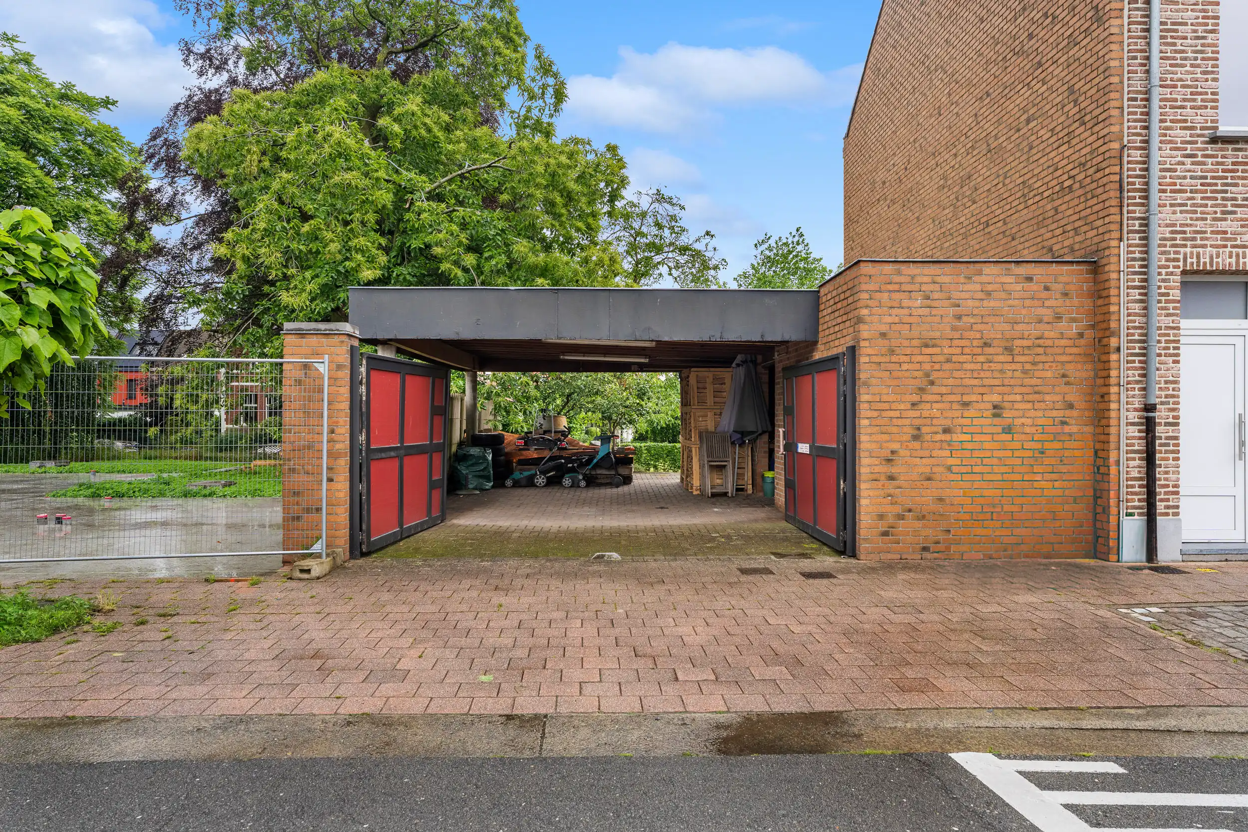 Karaktervol herenhuis (4 slpk) met diepe tuin te Wetteren foto 24
