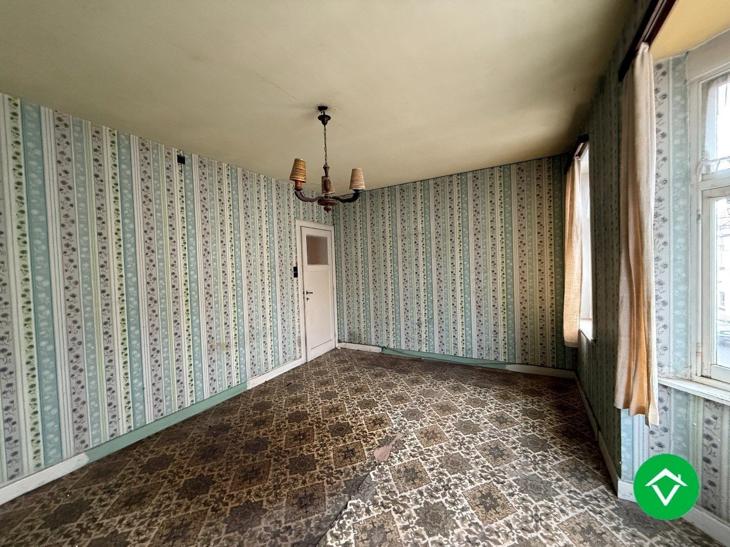 Rijwoning met 3 slaapkamers en tuin op centrale ligging te Roeselare foto 14