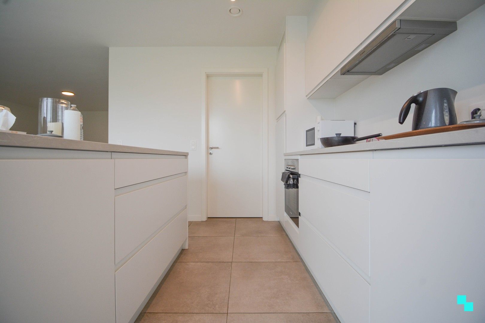 Nieuwbouwwoning met vier slaapkamers te Roeselare foto 6