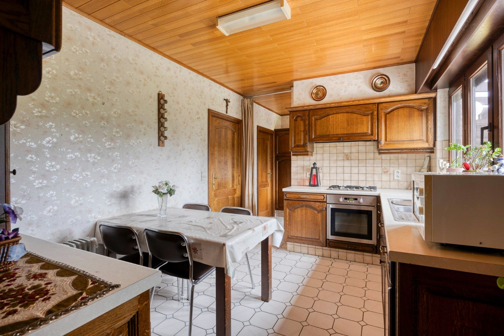 Gelijkvloerse woning met 2 slaapkamers op een mooi Z gericht perceel van 819 m² ! foto 9