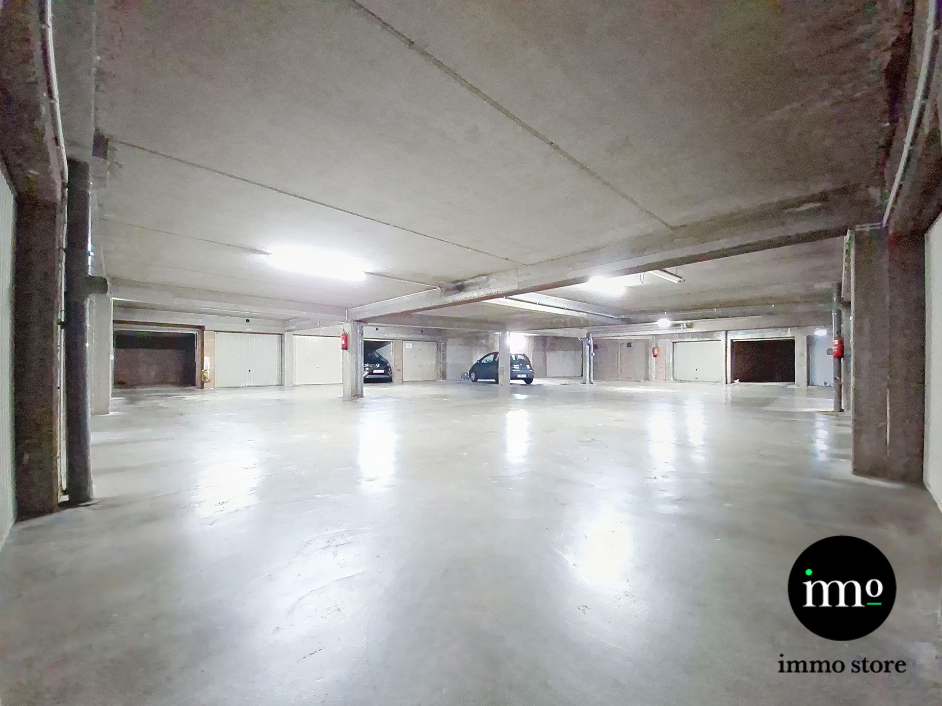 2-slaapkamerappartement met 2 terrassen en 2 parkings foto 14