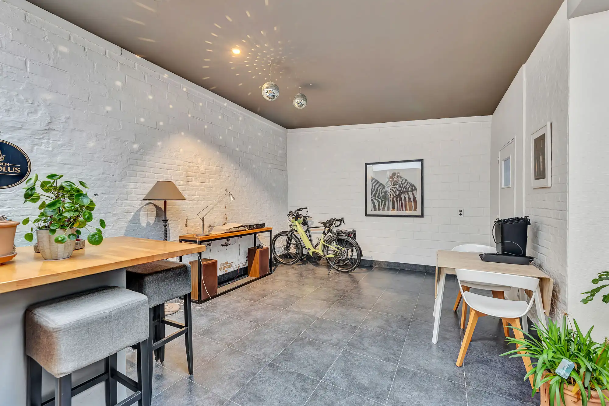 Luxueus appartement met handel gelijkvloers centrum Aalst foto 21