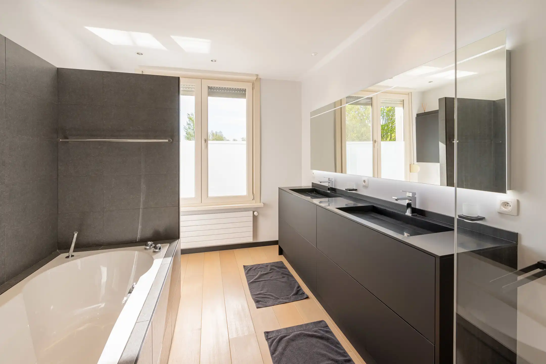 Exclusieve trendy woning op idyllische locatie foto 12