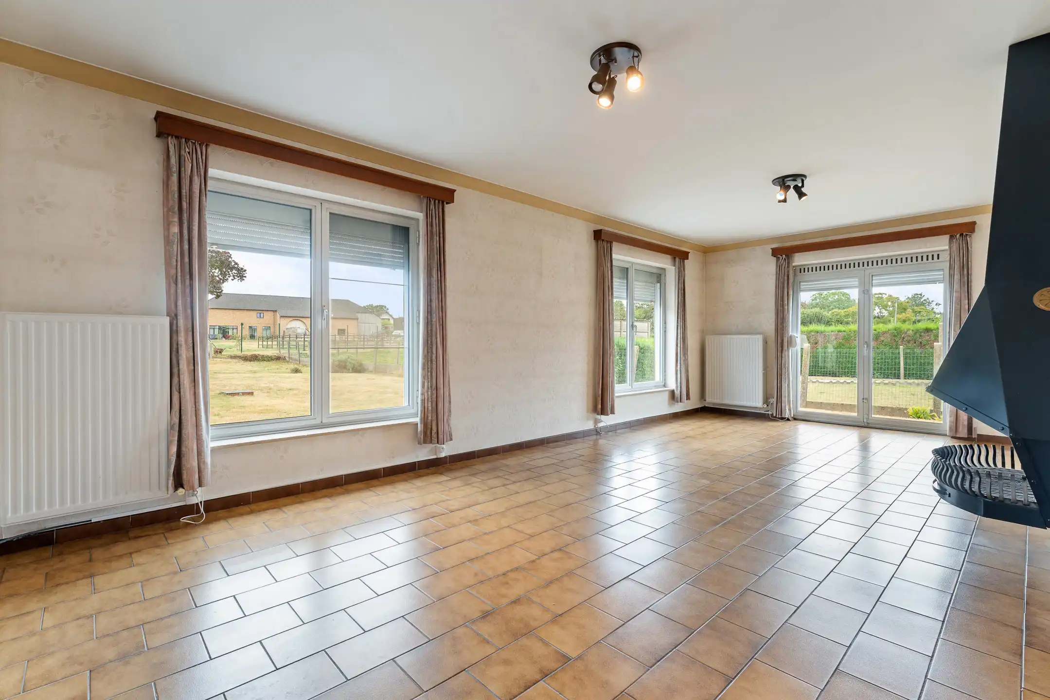 Charmante woning met inpandige garage te Millen foto 5