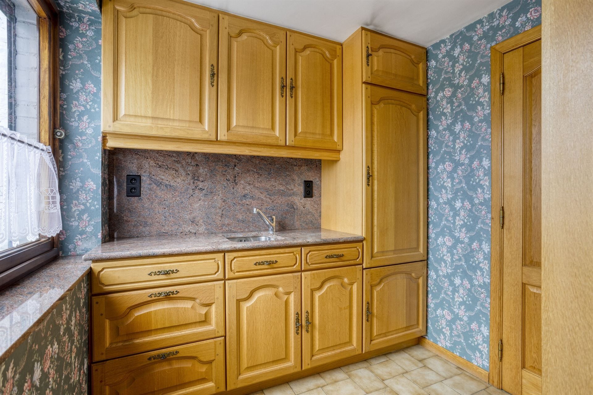 Appartementsgebouw foto 5