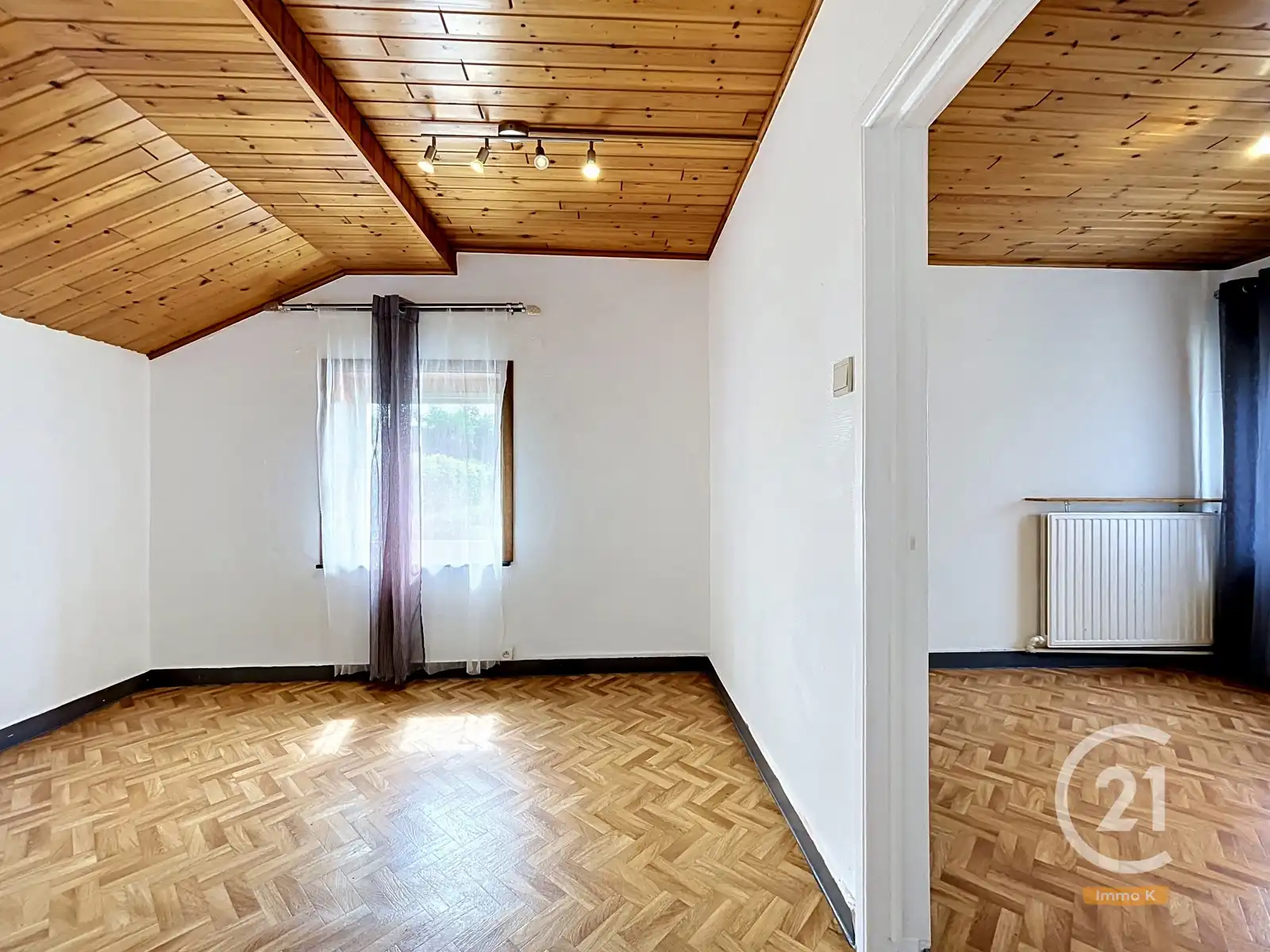 Te renoveren woning met werkplaats en vele mogelijkheden foto 17