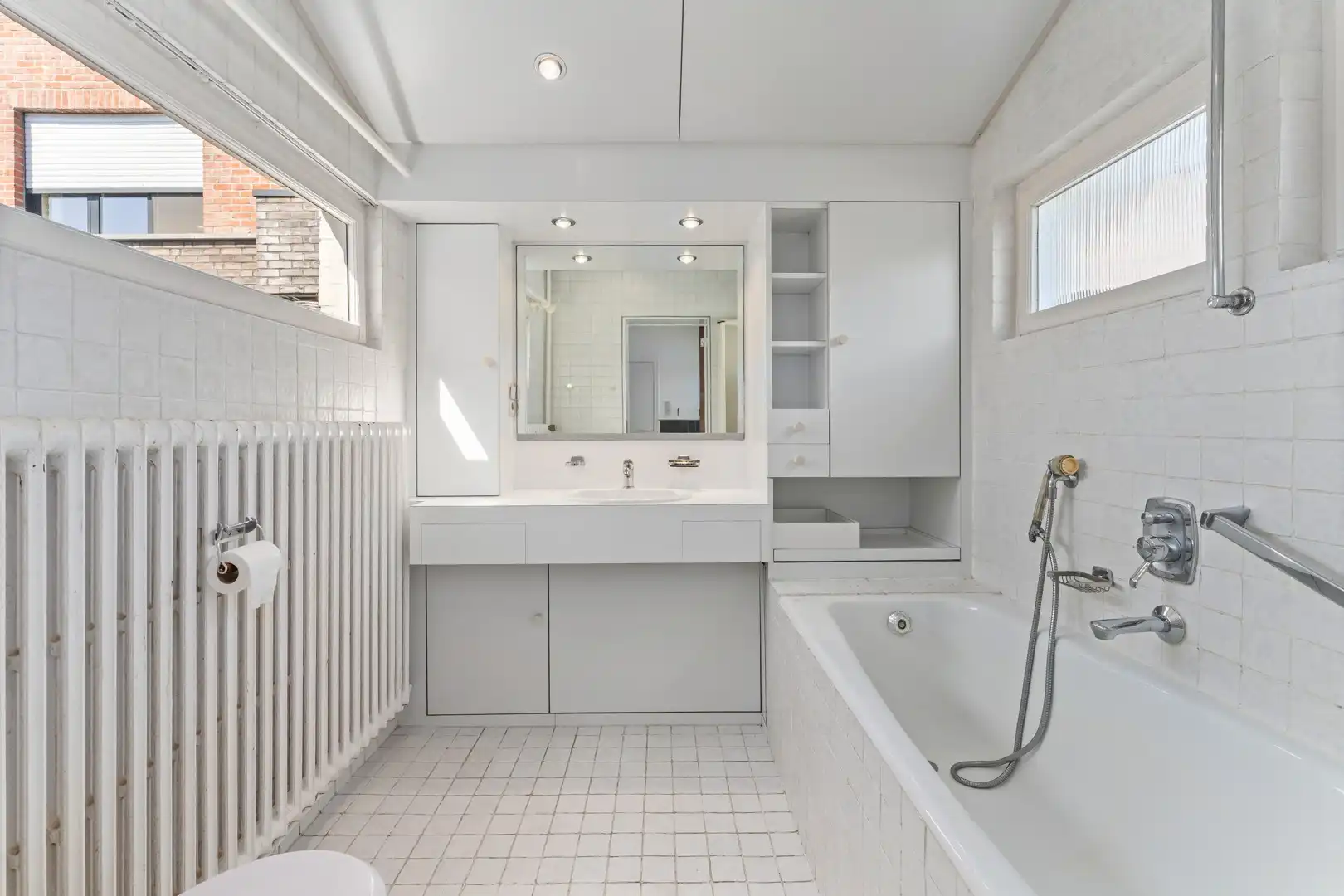 Lichtrijke woning te koop op een vlot bereikbare locatie foto 17