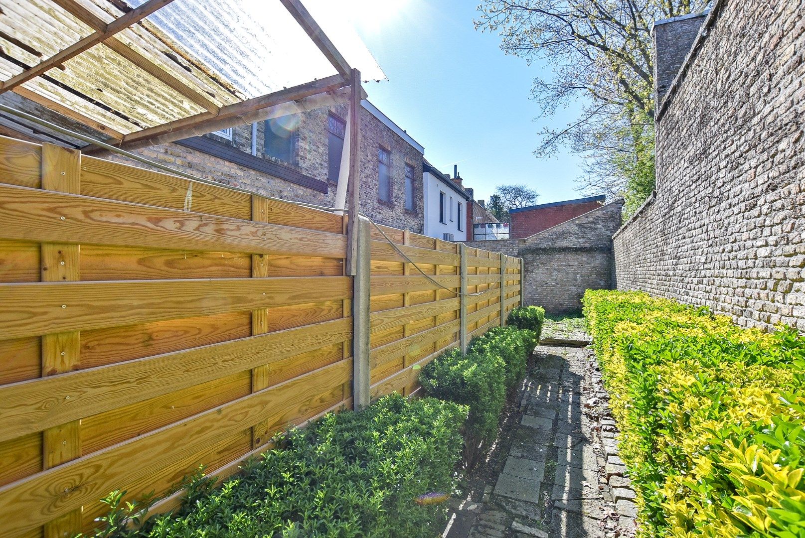 Charmante woning met opslagplaats in centrum Diksmuide! foto 22