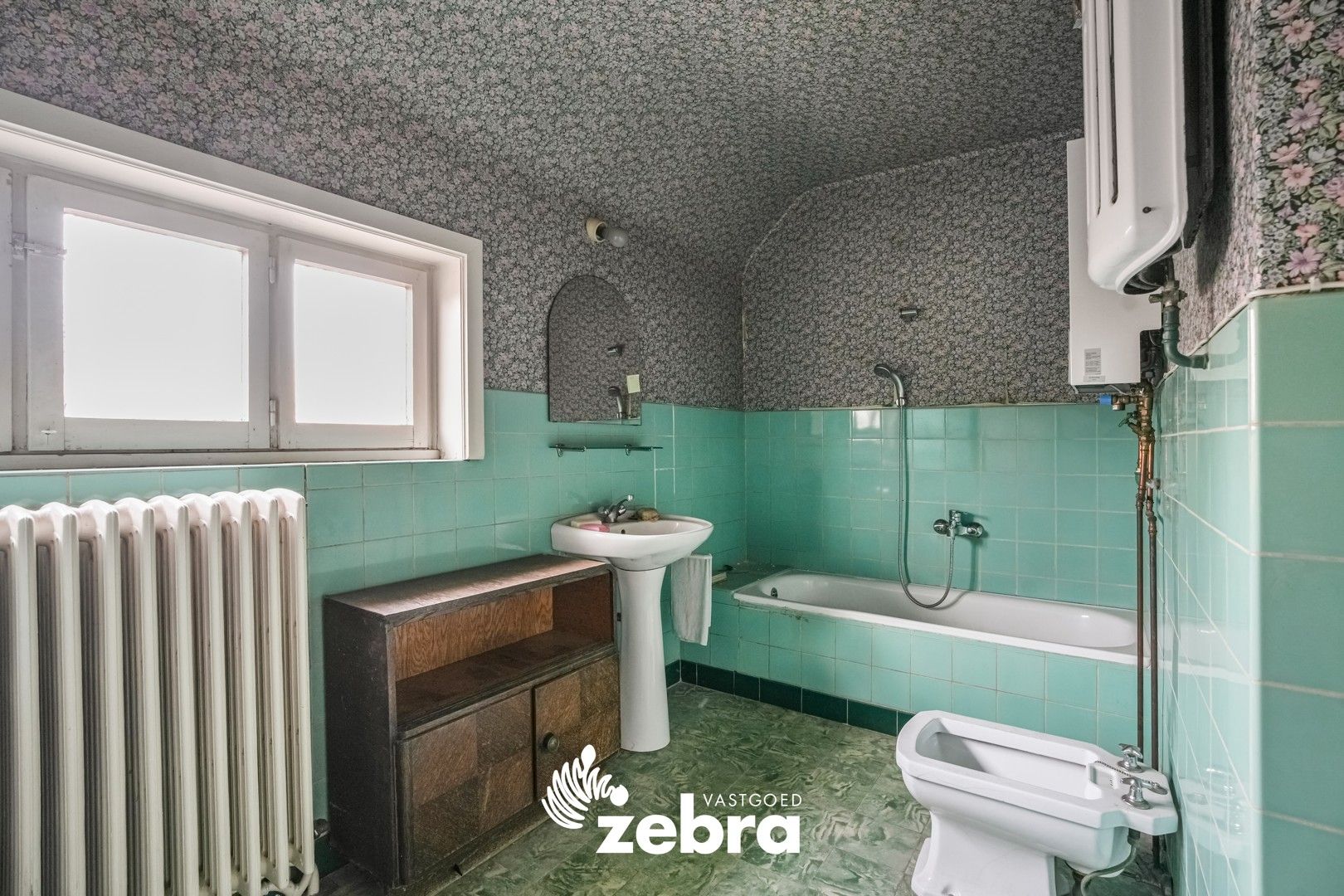 Statige woning met 4 slaapkamers en veel potentieel te centrum Tielt! foto 20