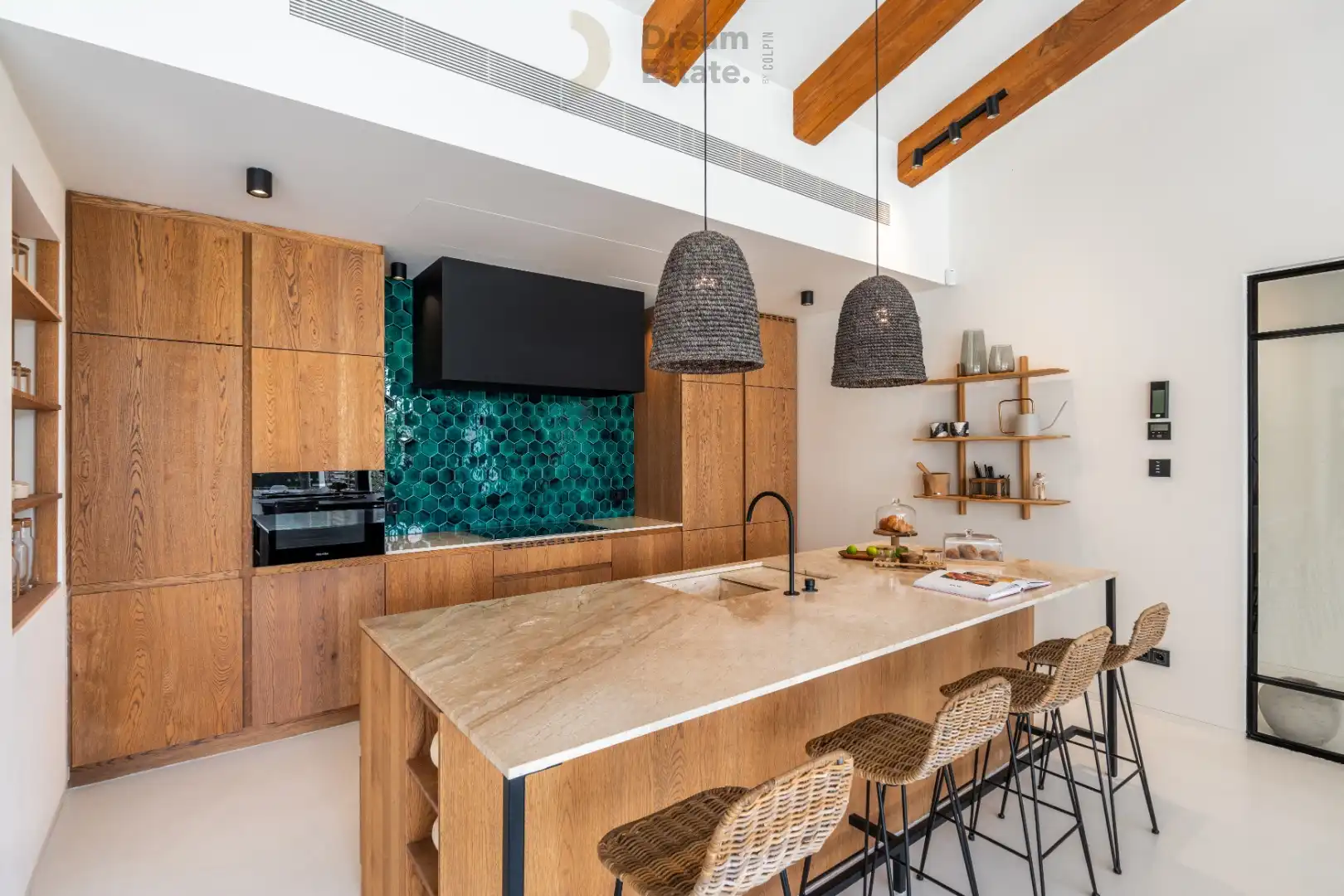 Unieke eerstelijns golfvilla in een exclusieve 'gated community' te Nueva Andalucia foto 12