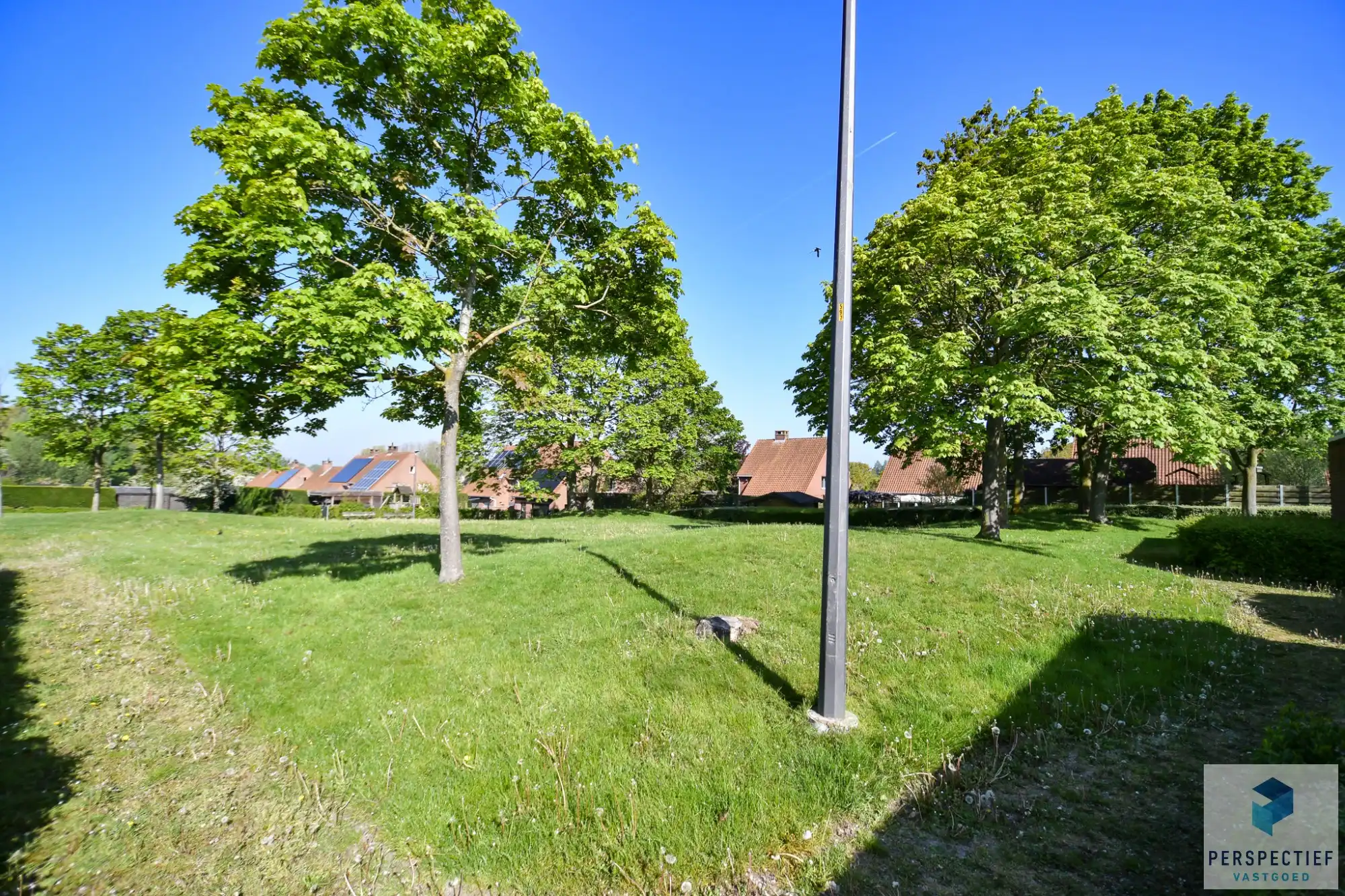 Ruime goed onderhouden woning met 3 slpk en tuin foto 24