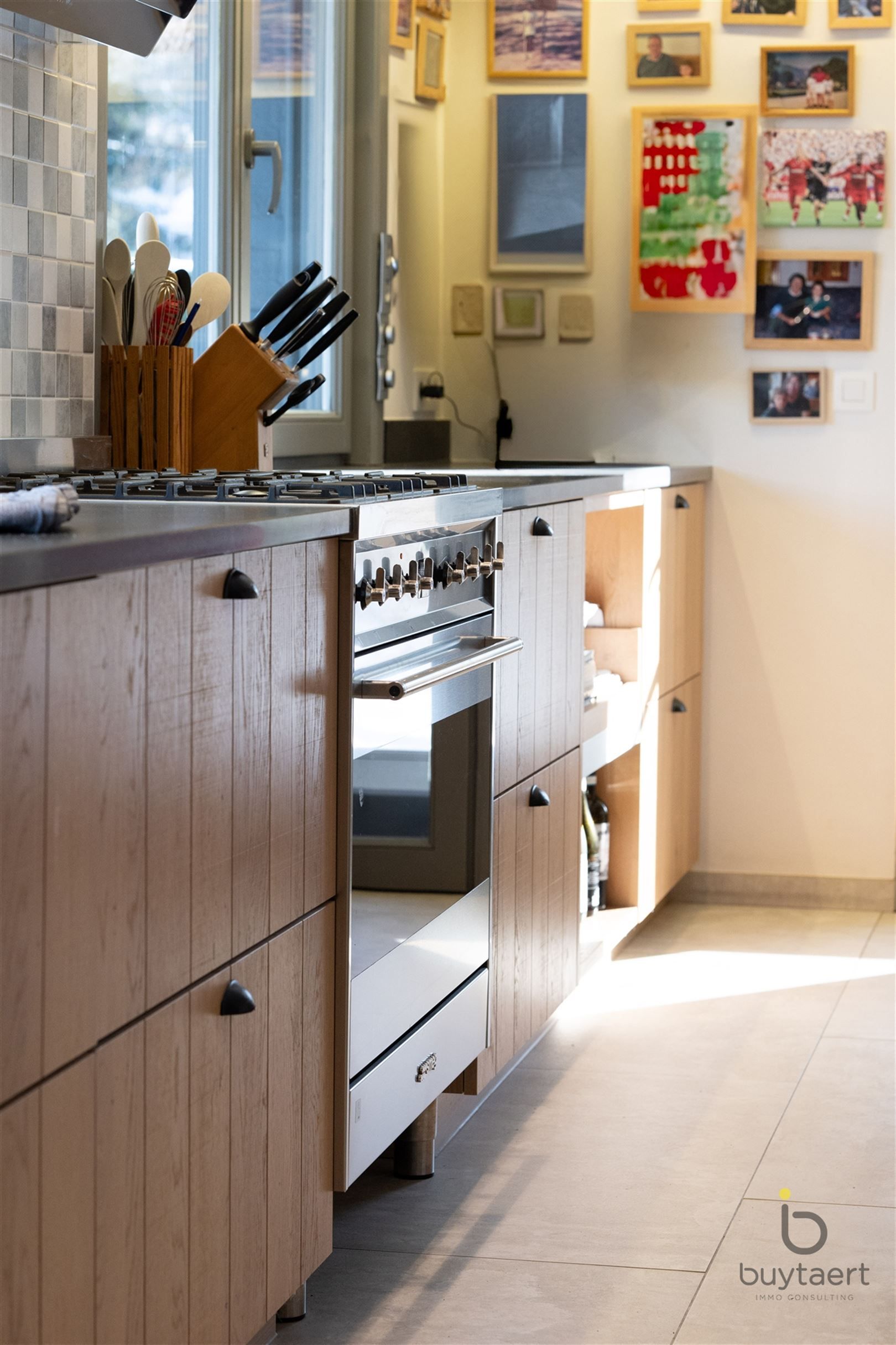 Villa met praktijk of  kangoeroewoning en Zuid - West tuin. foto 10