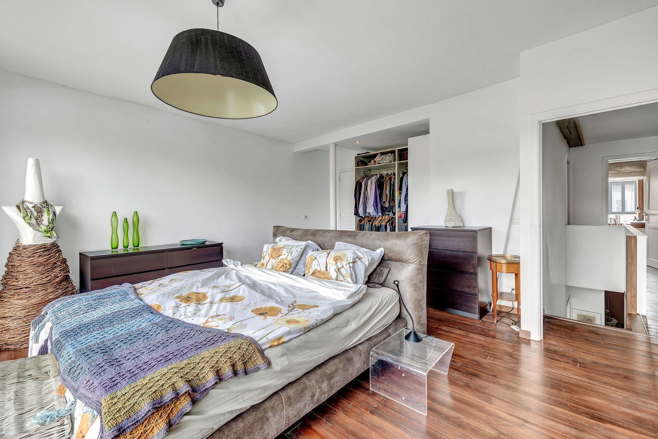  instapklare HOB met 4 slaapkamers, tuin en garage foto 12