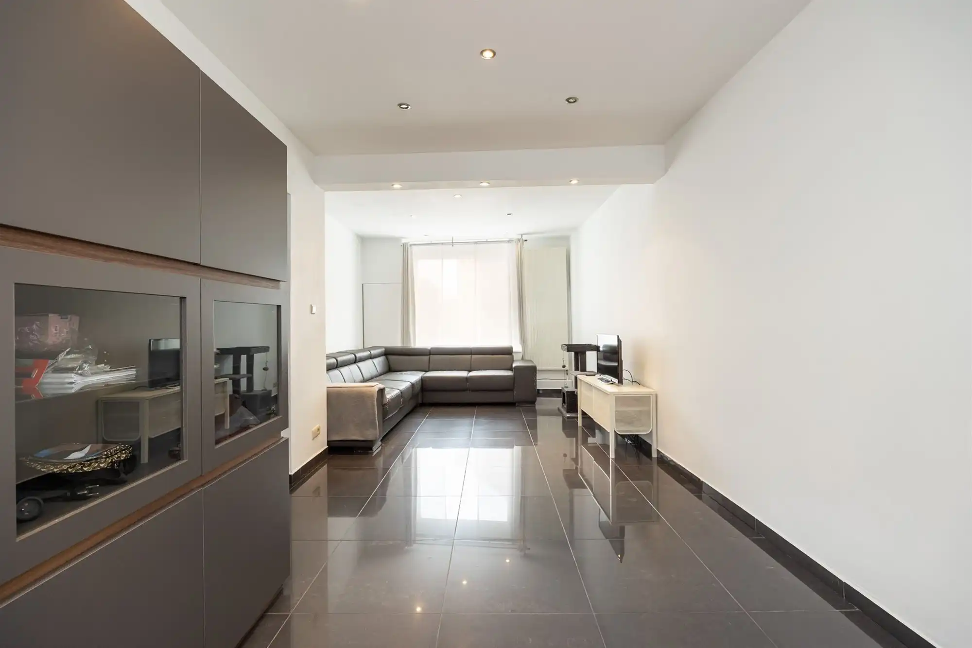 Volledig instapklaar huis met twee slaapkamers foto 3