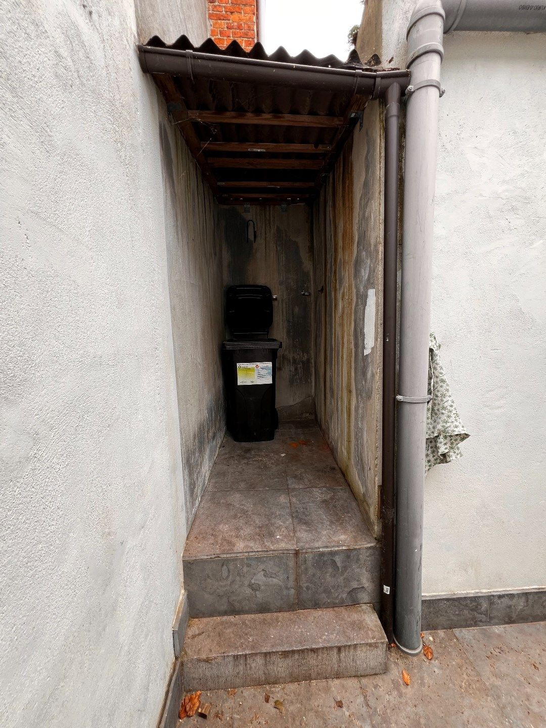 GEZELLIGE WONING MET 2 RUIME SLAAPKAMERS IN IEPER foto 13